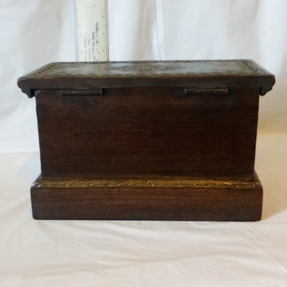 jewelry or trinket Box of ornate brass & hardwood from Cambodia - Picture 5 of 9